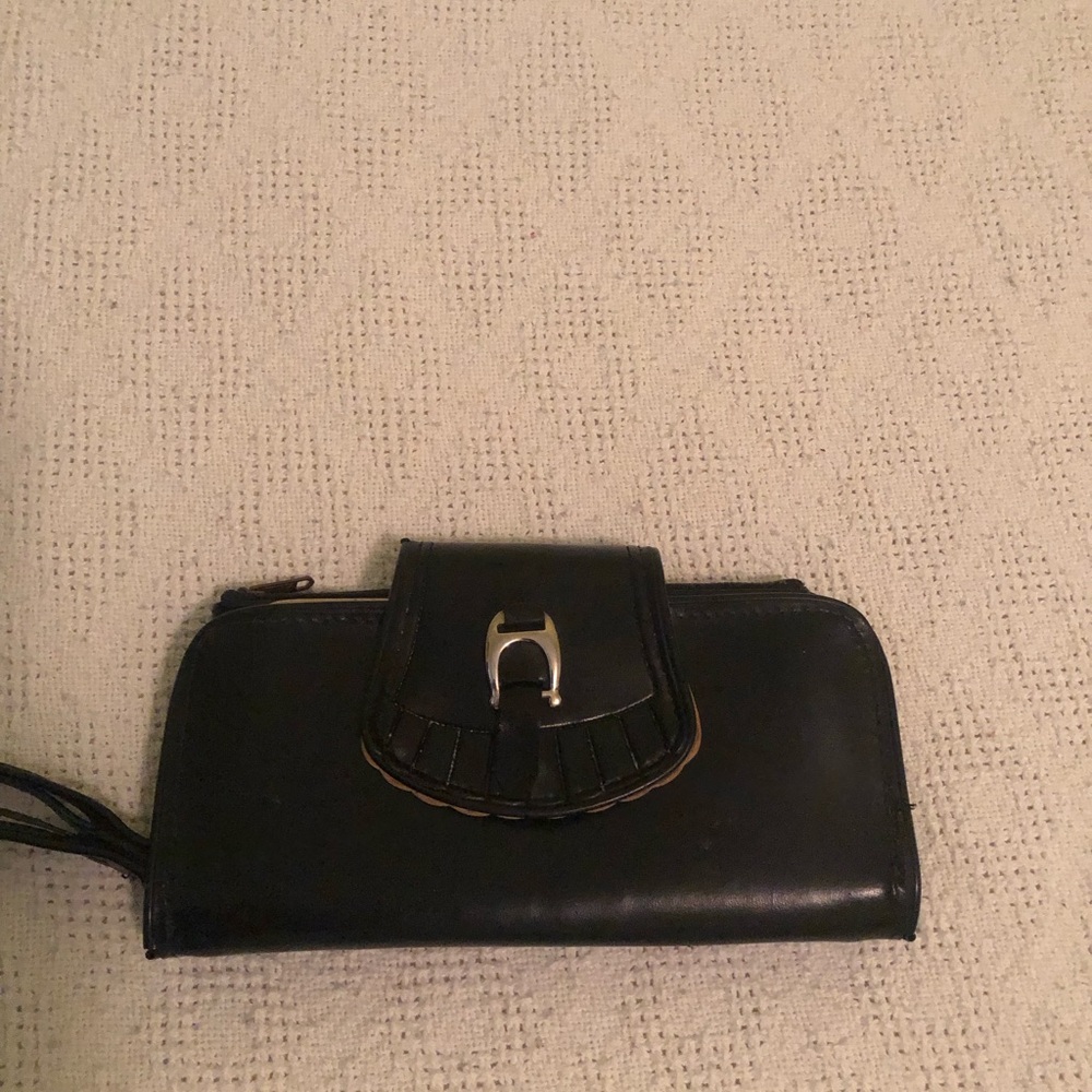 VINTAGE McDuff Black Women's Leather Wallet with Silver Accent